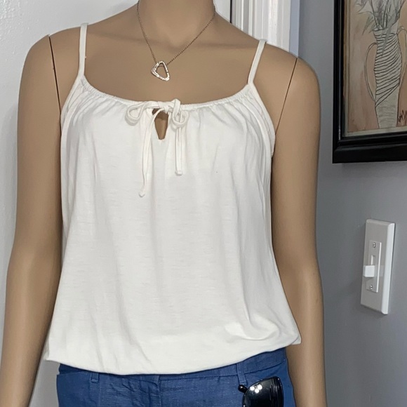 Old Navy | Tops | Old Navy Spaghetti Strap Tank Top Size Medium | Poshmark